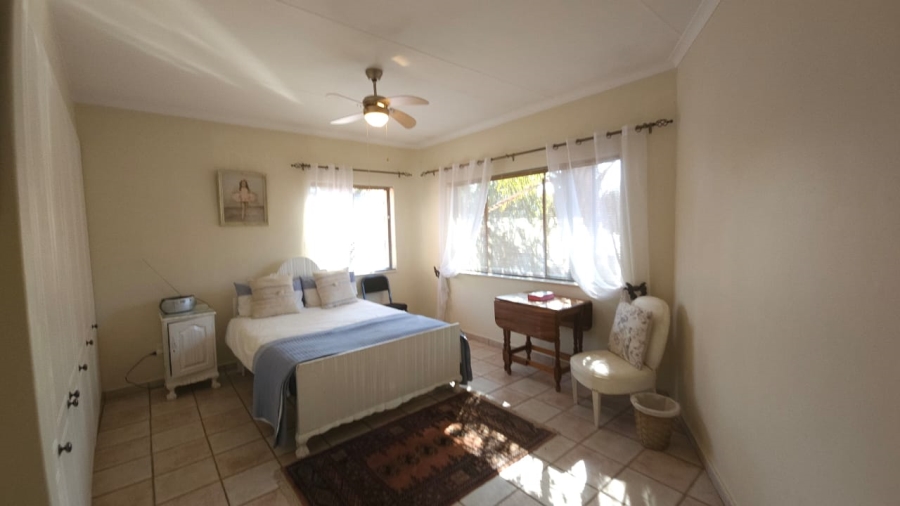 4 Bedroom Property for Sale in Ifafi North West